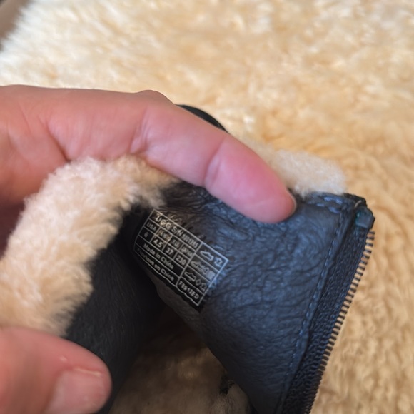 UGG high heel ankle booties - Picture 8 of 8